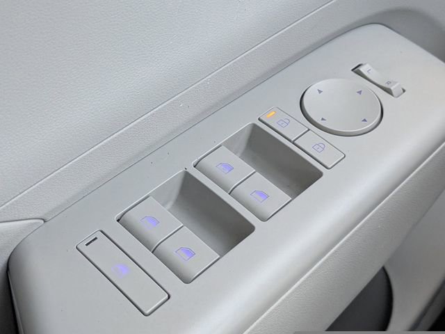 Used 2024 Hyundai Kona SEL image 24