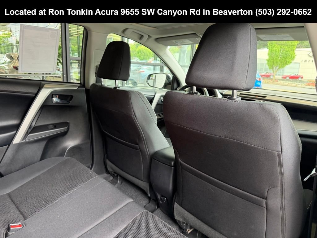 Used 2016 Toyota RAV4 XLE AWD/4WD image 32