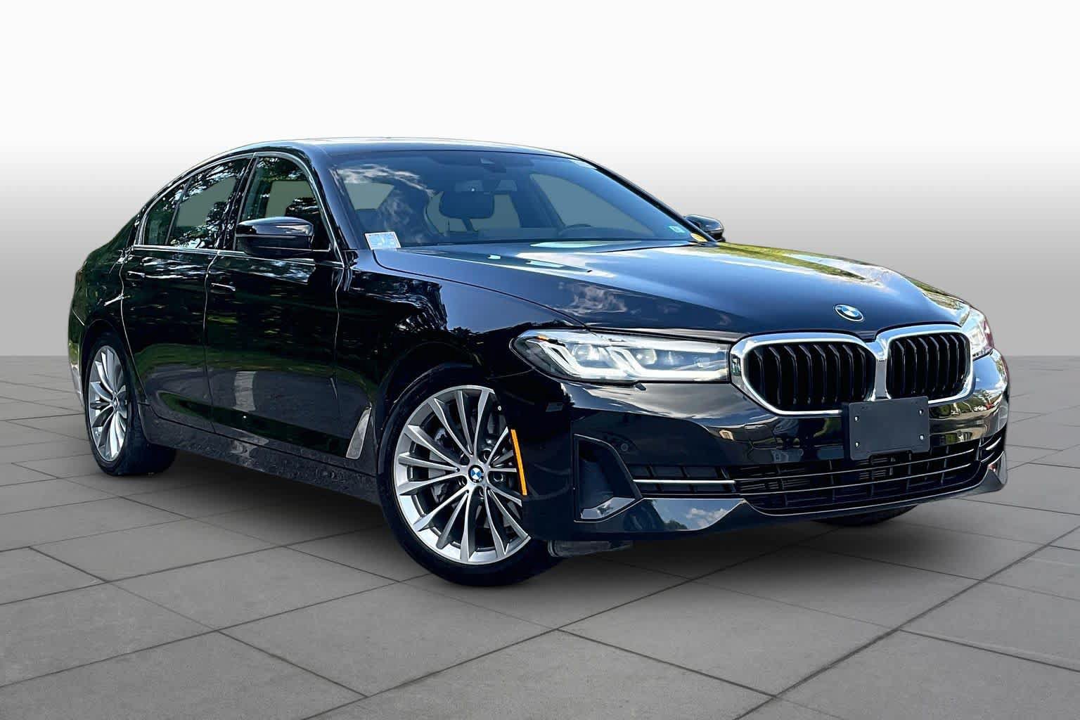 Used 2023 BMW 530i xDrive w/ Premium Package AWD/4WD image 2