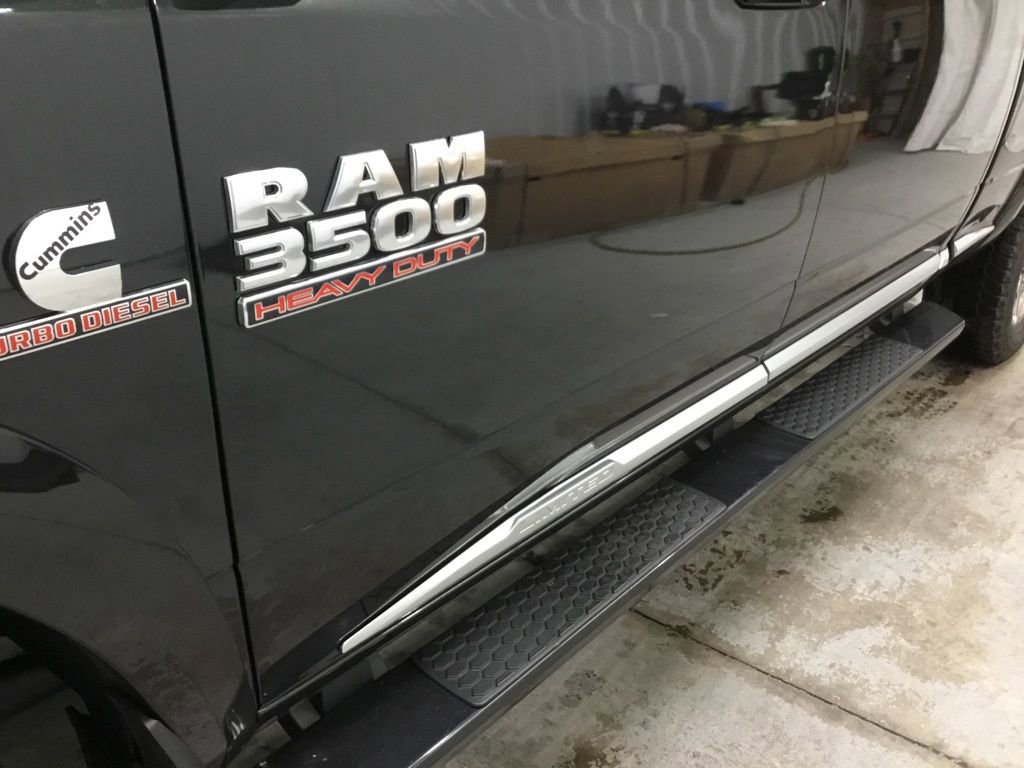 Used 2018 RAM 3500 Laramie Longhorn image 5