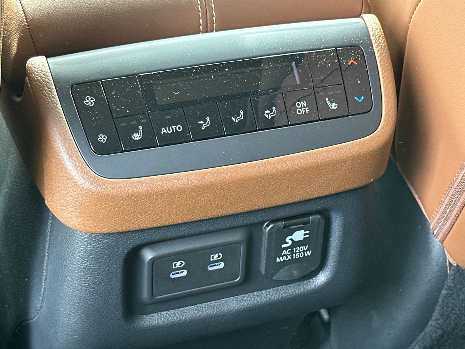 New 2026 Nissan Pathfinder Platinum image 22