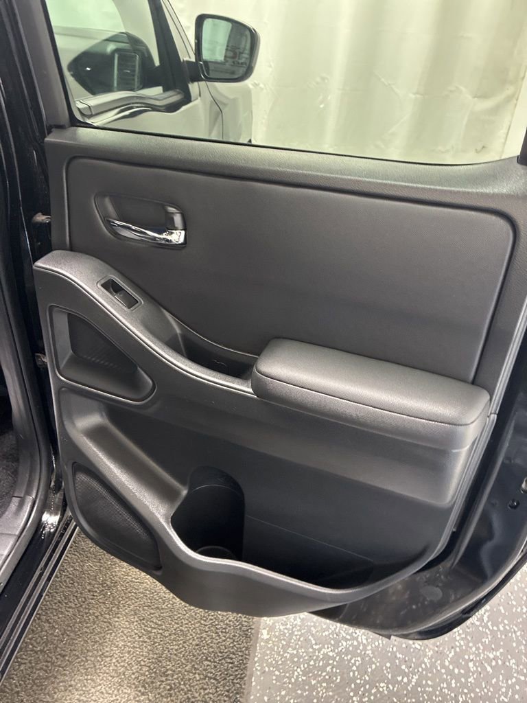 Used 2024 Nissan Frontier SL w/ Technology Package image 27