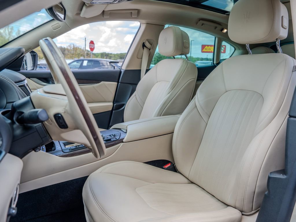Used 2022 Maserati Levante GT image 18