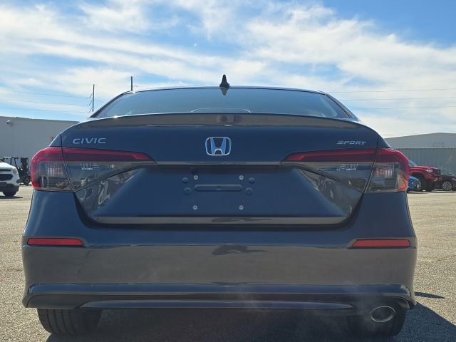 Used 2025 Honda Civic Sport image 4