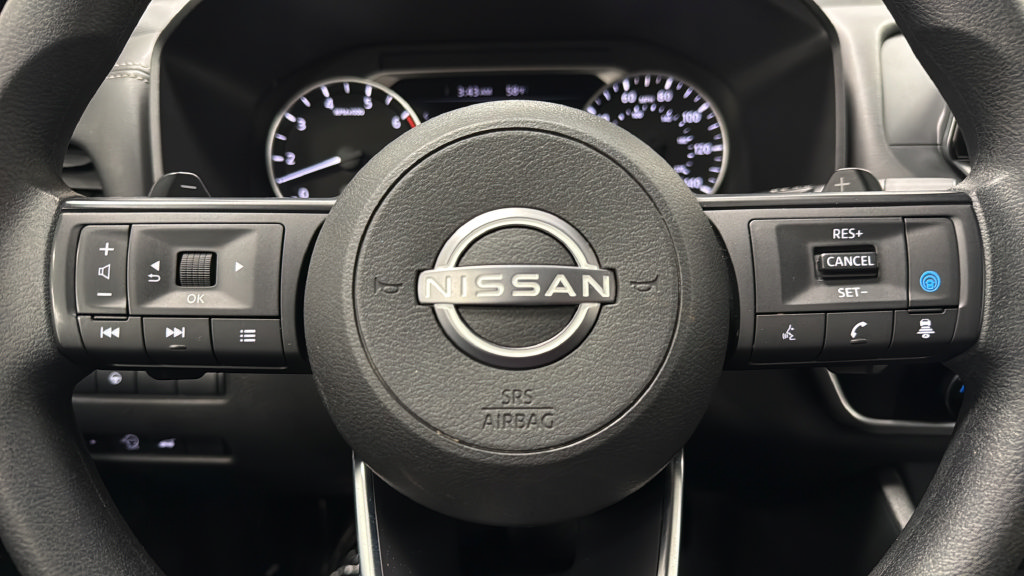 Used 2024 Nissan Rogue SV AWD/4WD image 14