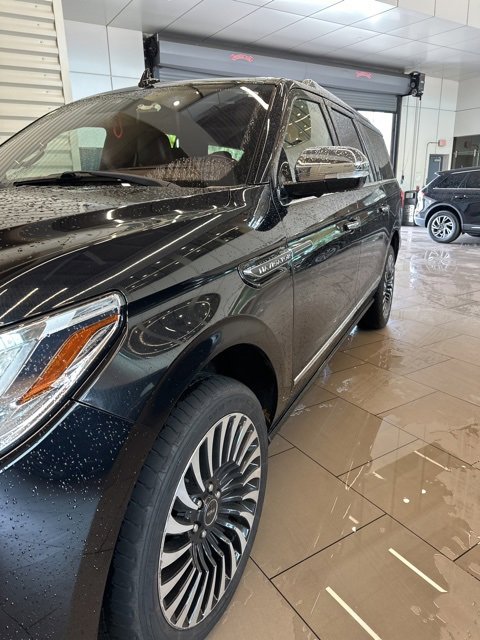 Used 2019 Lincoln Navigator L Black Label image 2
