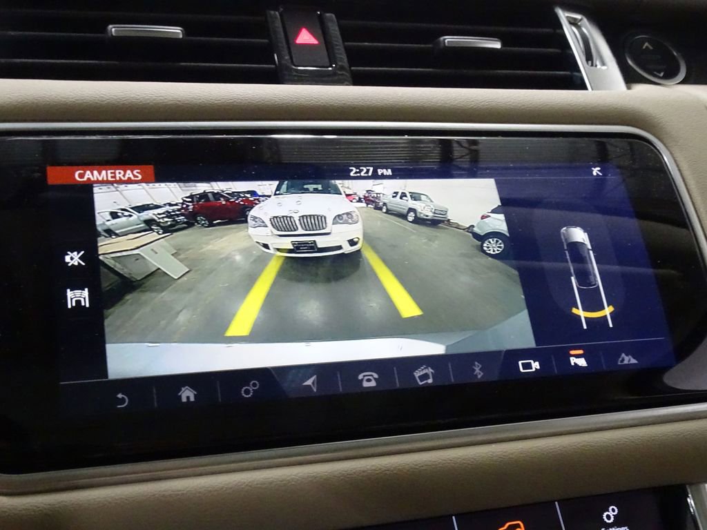 Used 2018 Land Rover Range Rover Sport SE image 10