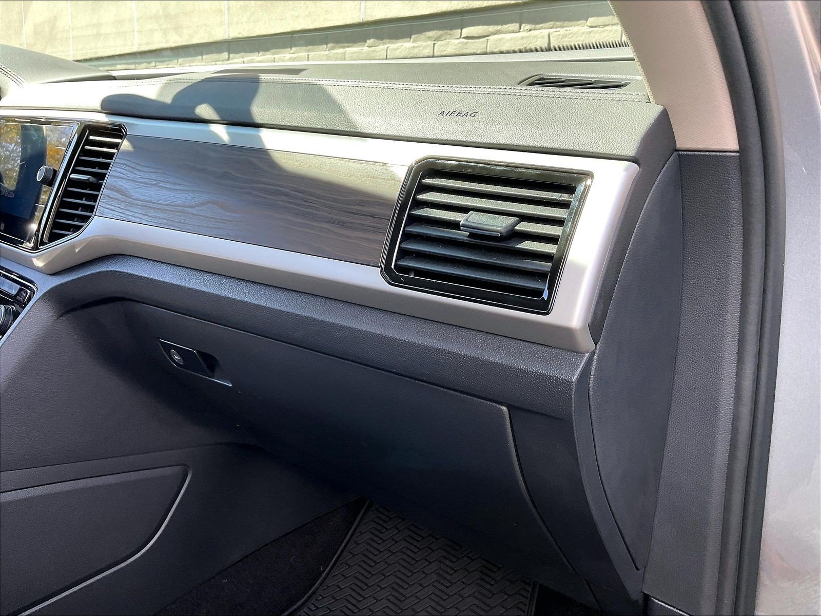 Certified 2022 Volkswagen Atlas SE AWD/4WD image 16