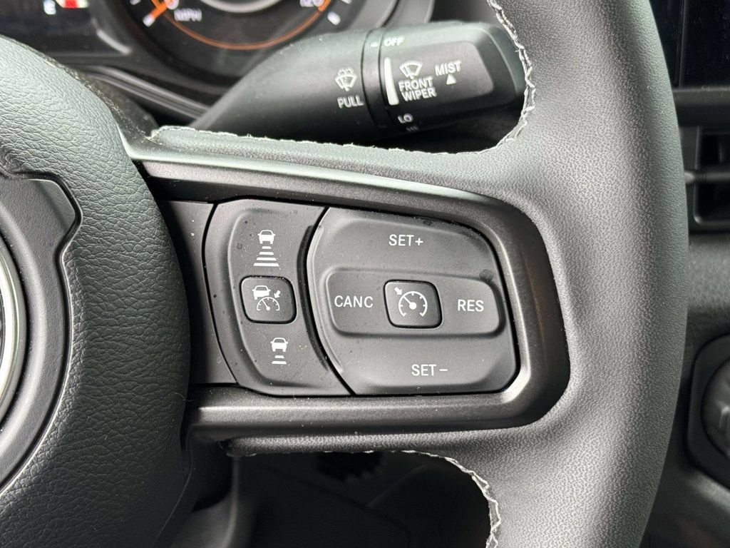 Used 2026 Jeep Gladiator Sport AWD/4WD image 22