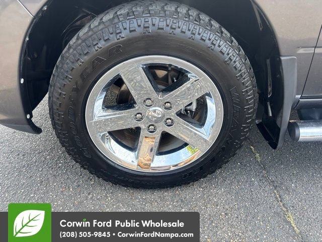 Used 2015 RAM 1500 Express RWD image 9