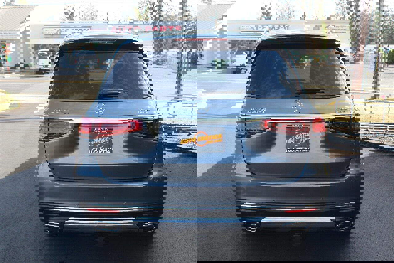 Used 2021 Mercedes-Benz GLS 450 4MATIC image 26