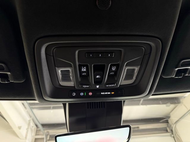 Used 2023 GMC Sierra 1500 AT4X image 27