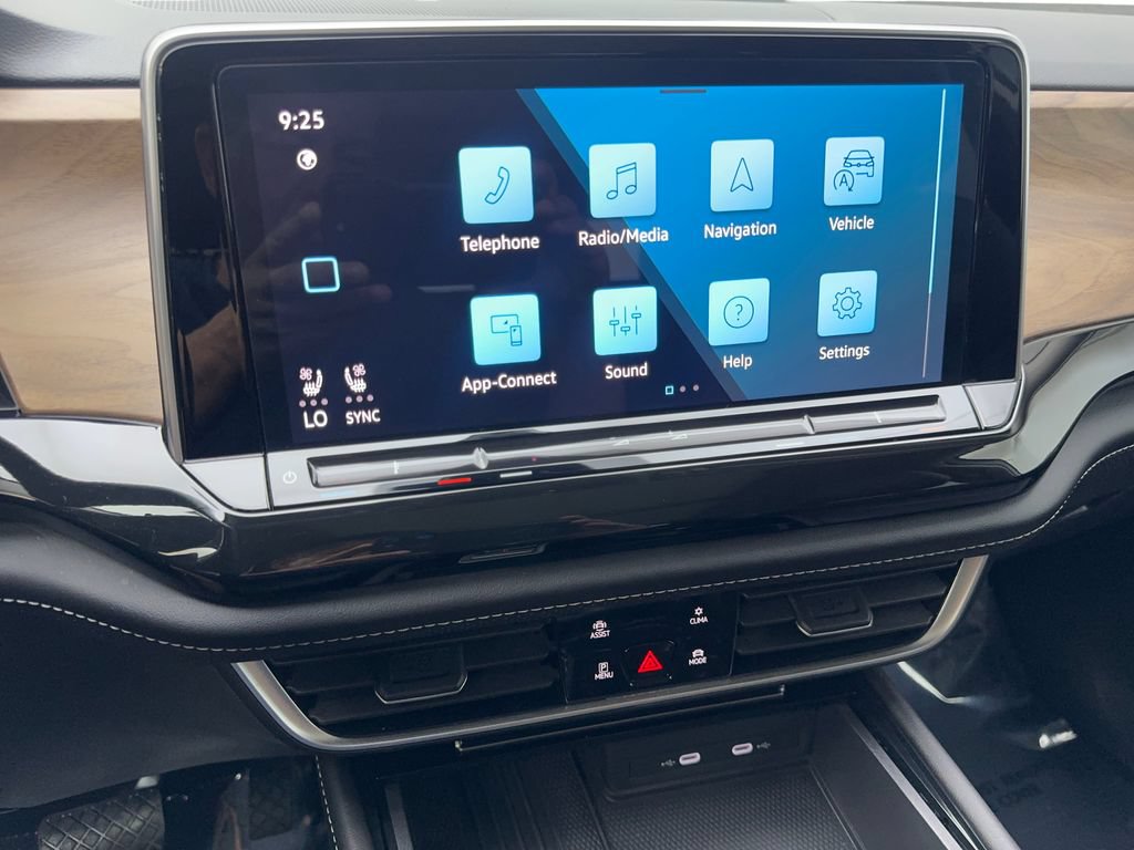 Used 2025 Volkswagen Atlas SE FWD image 66