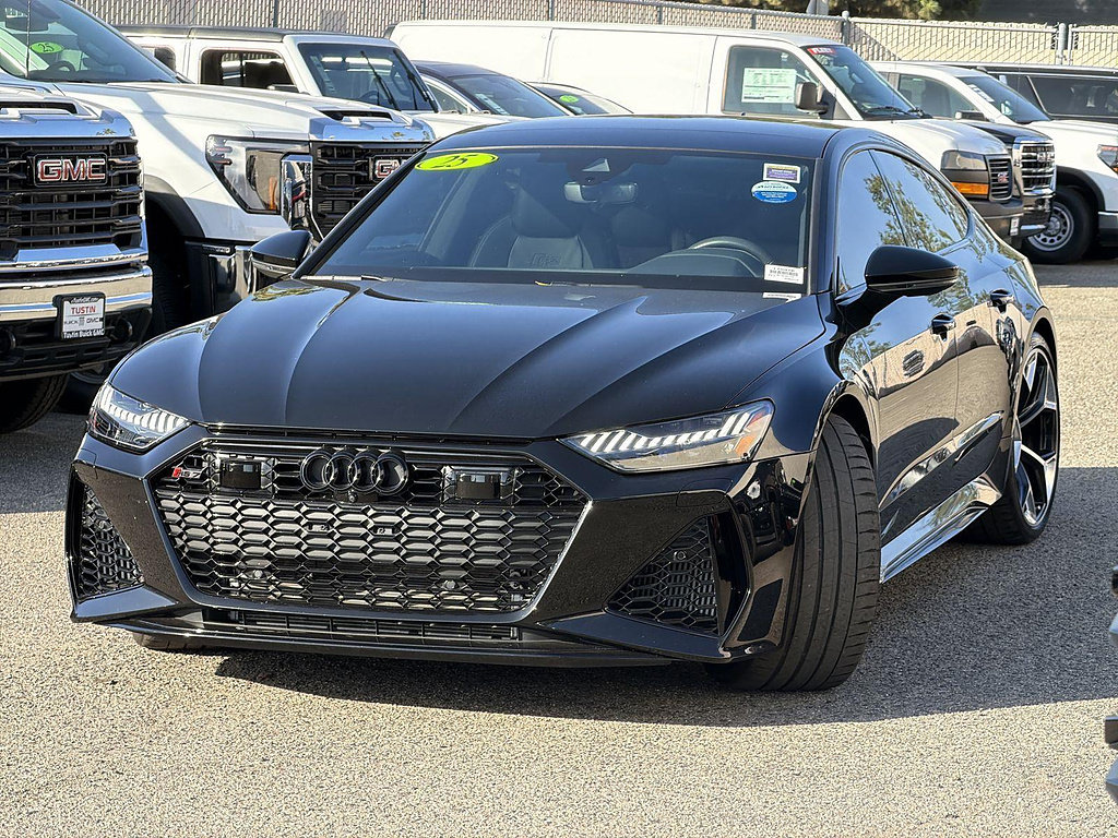 Used 2025 Audi RS 7 Performance w/ Black Optic Package AWD/4WD image 3