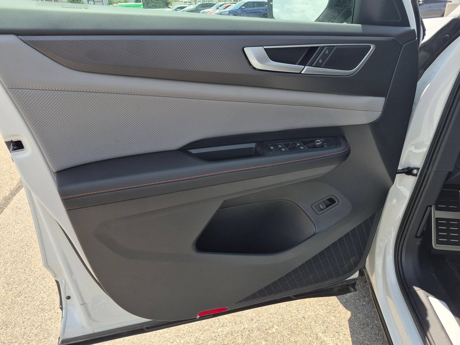 New 2026 Volkswagen Atlas Peak Edition AWD/4WD image 11