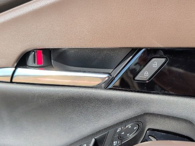 Used 2025 MAZDA CX-30 AWD 2.5 S w/ Premium Package image 22