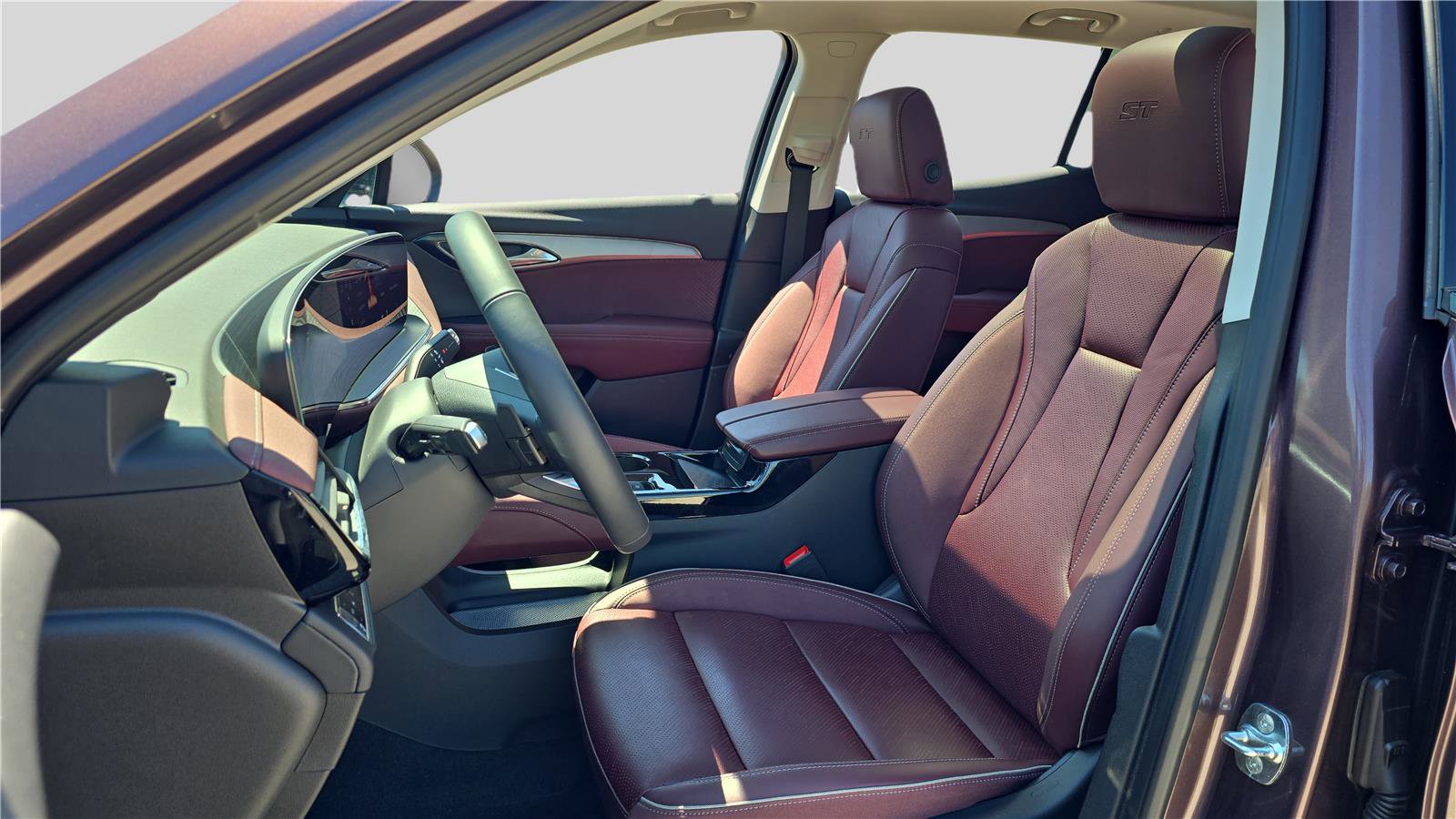 Used 2025 Buick Envision Sport Touring AWD/4WD image 11