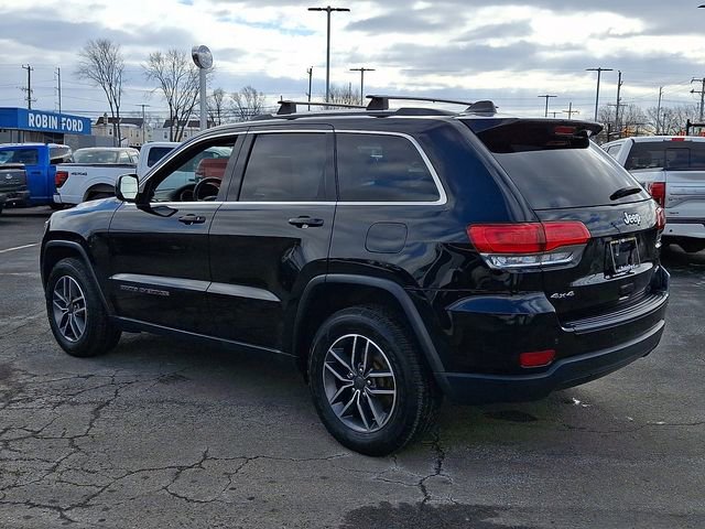 Used 2019 Jeep Grand Cherokee Laredo w/ Laredo X Package image 4