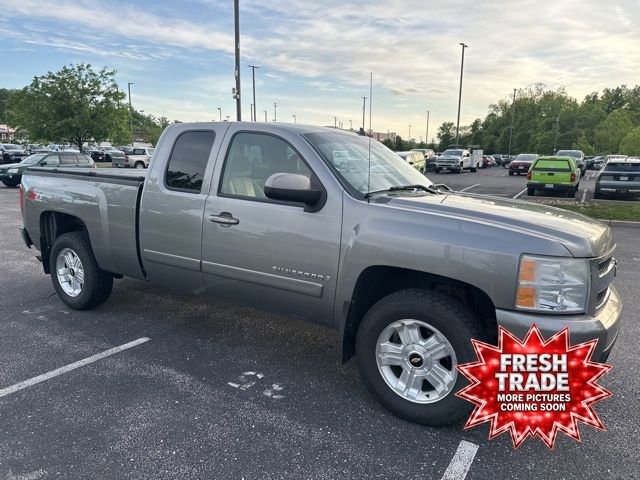 Used 2008 Chevrolet Silverado 1500 LTZ w/ Suspension Package, Off-Road AWD/4WD image 3