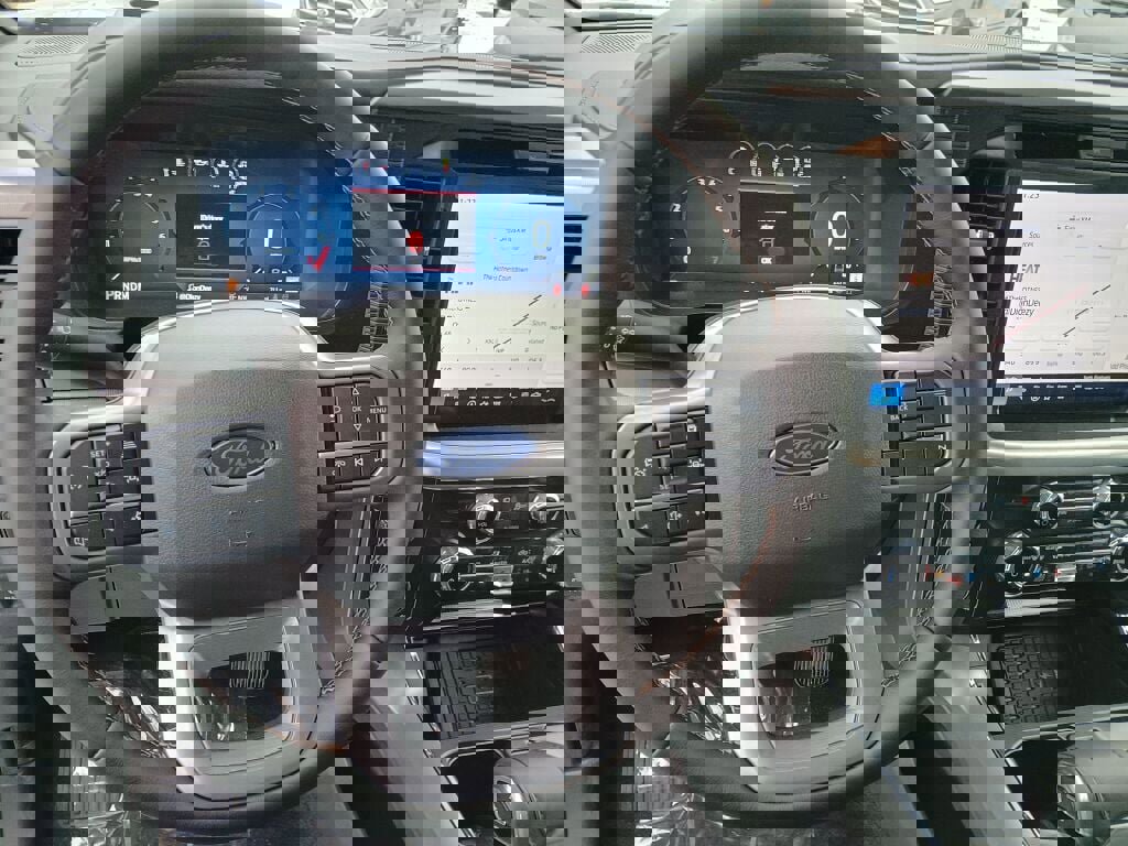 New 2025 Ford F150 Lariat w/ Equipment Group 502A High image 11