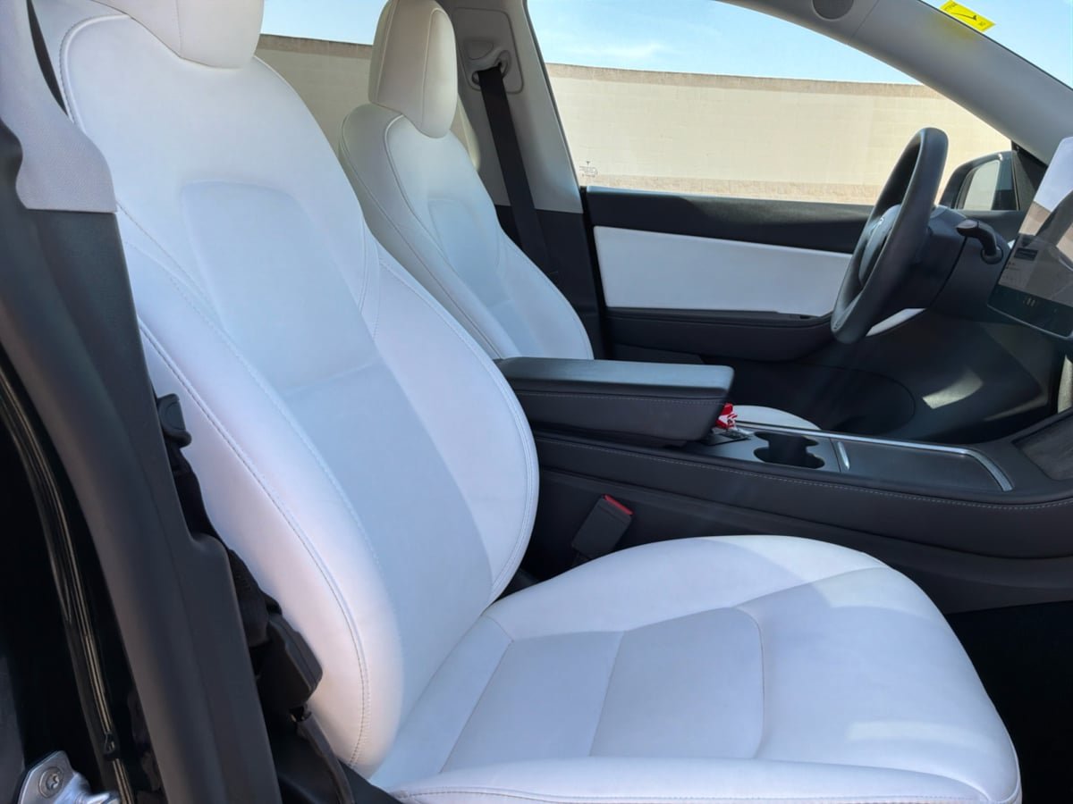 Used 2022 Tesla Model Y Long Range AWD/4WD image 21
