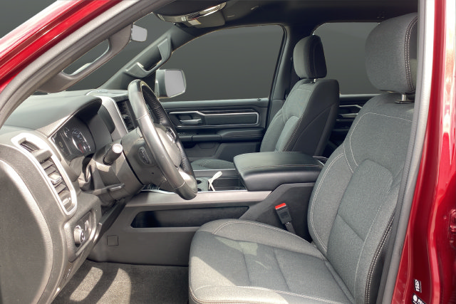 Used 2022 RAM 1500 Big Horn AWD/4WD image 9