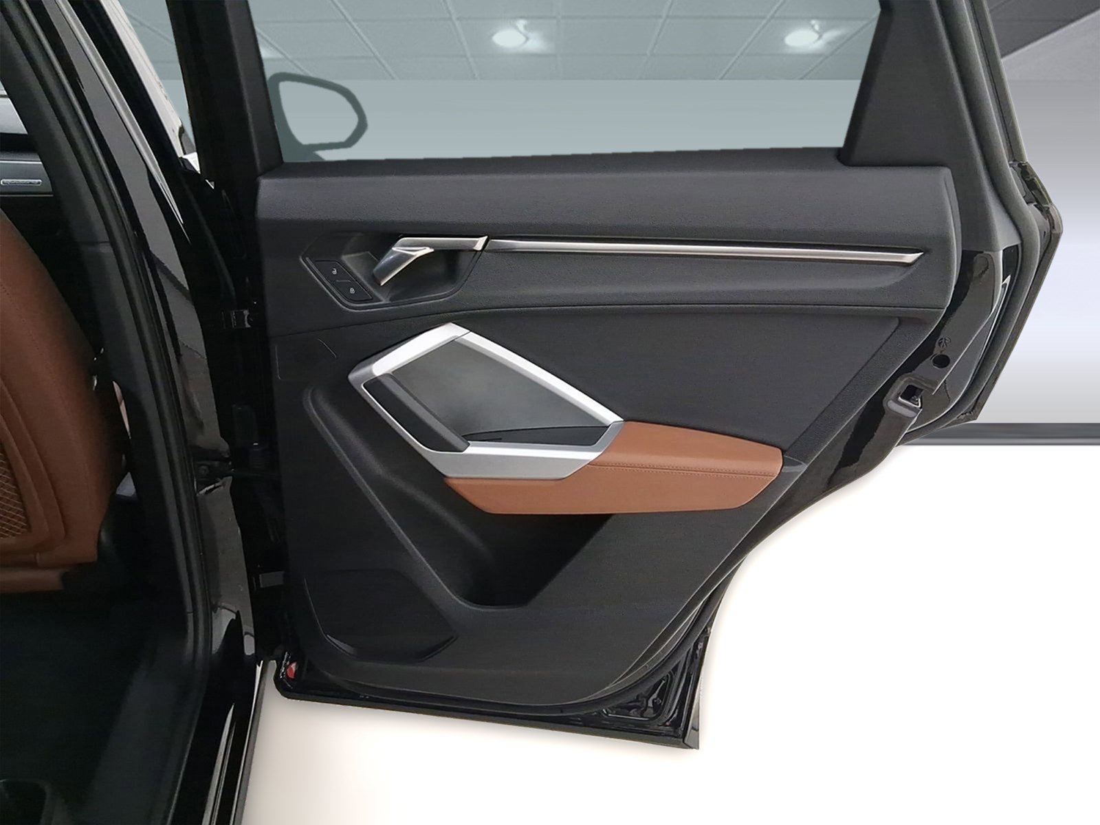 Used 2025 Audi Q3 2.0T Premium w/ Convenience Package image 29