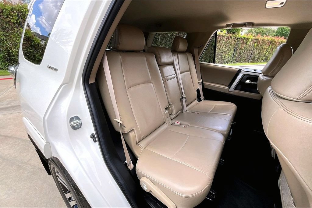 Used 2022 Toyota 4Runner Limited AWD/4WD image 38