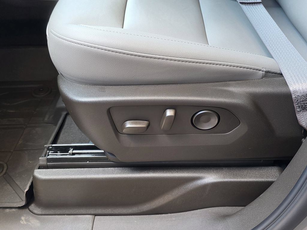 New 2026 Chevrolet Tahoe LT w/ Comfort Package RWD image 24