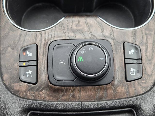 Used 2021 GMC Acadia Denali w/ Denali Technology Package image 21