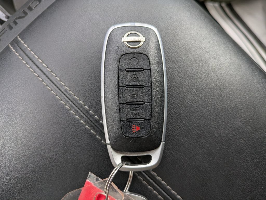 Certified 2025 Nissan Pathfinder SV AWD/4WD image 28