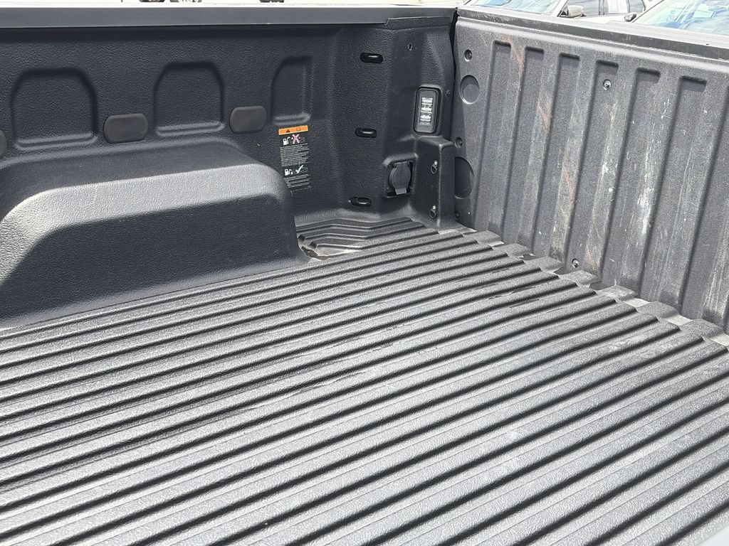 Used 2023 Chevrolet Silverado 1500 LT AWD/4WD image 30