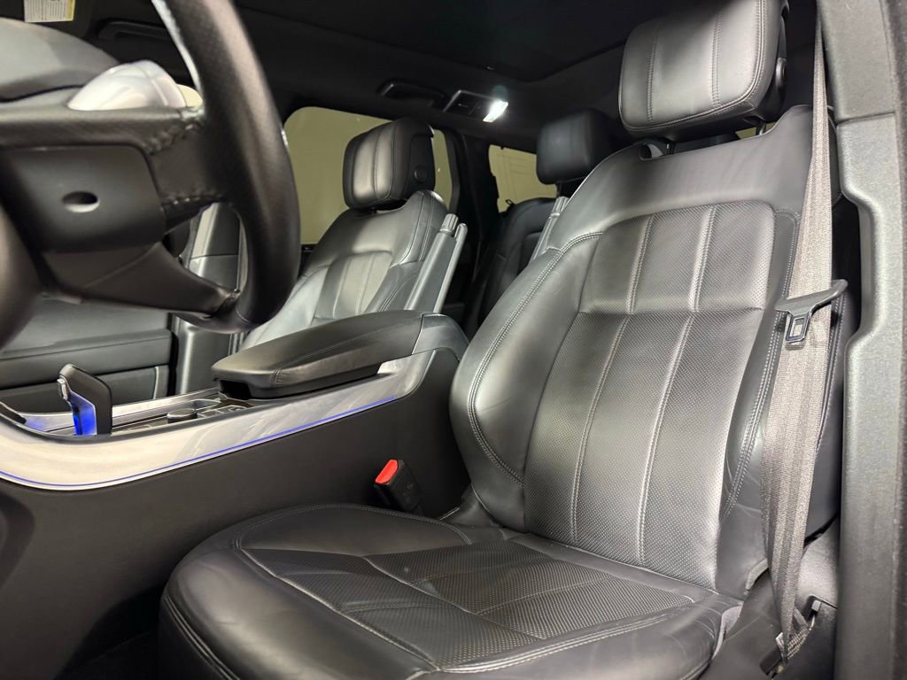 Used 2019 Land Rover Range Rover Sport HSE image 13