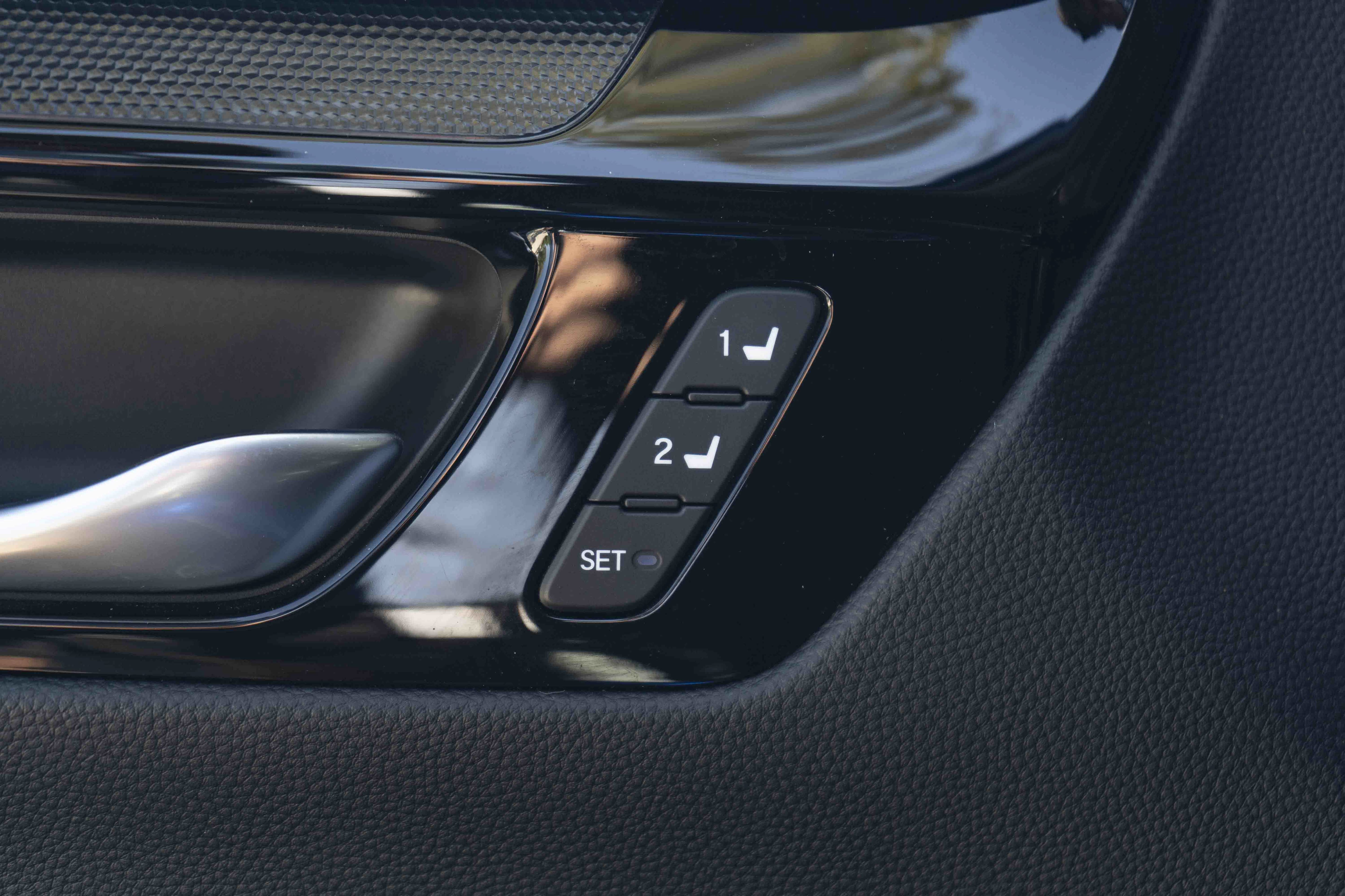 Used 2025 Honda CR-V EX-L image 38