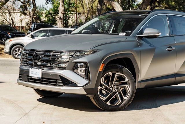 New 2026 Hyundai Tucson Limited AWD/4WD image 3