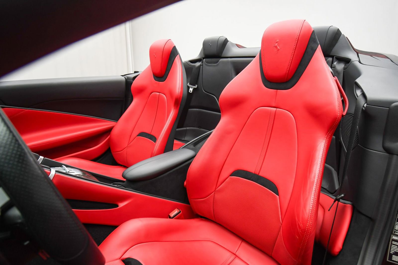 Used 2024 Ferrari Roma Spider image 58