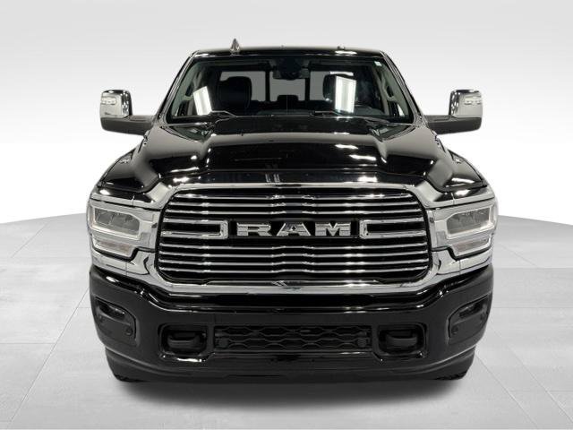 Used 2024 RAM 2500 Laramie AWD/4WD image 3