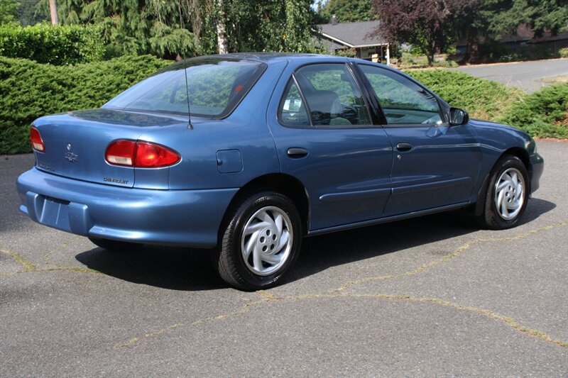 Used 1997 Chevrolet Cavalier LS w/ Preferred Equipment Group 1 FWD image 3