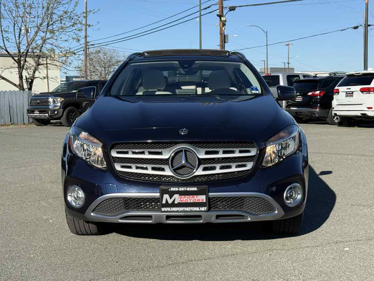Used 2018 Mercedes-Benz GLA 250 4MATIC image 2