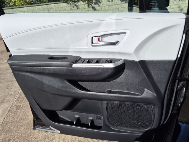 New 2026 Toyota Sienna XSE AWD/4WD image 12