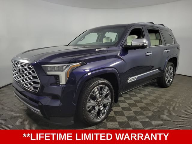 Used 2025 Toyota Sequoia Capstone AWD/4WD image 3