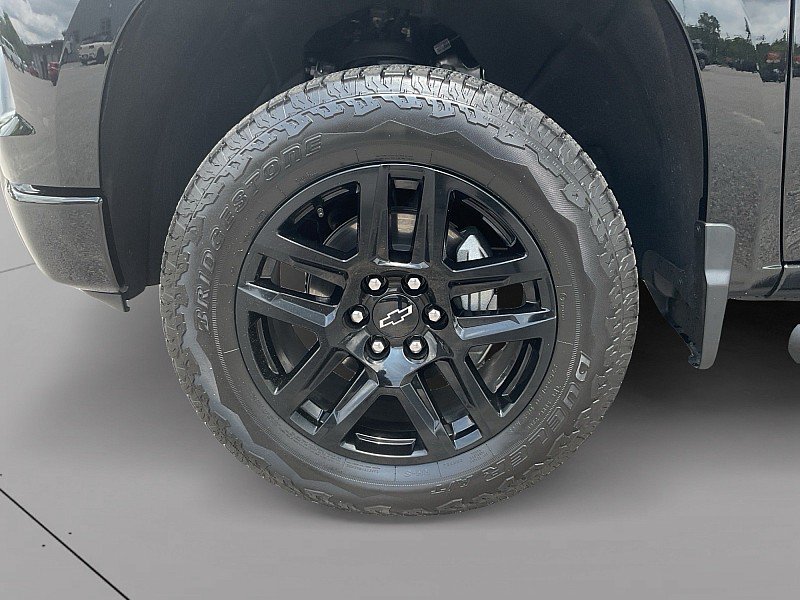 Used 2026 Chevrolet Silverado 1500 LT Trail Boss w/ LT Trail Boss Premium Package AWD/4WD image 15
