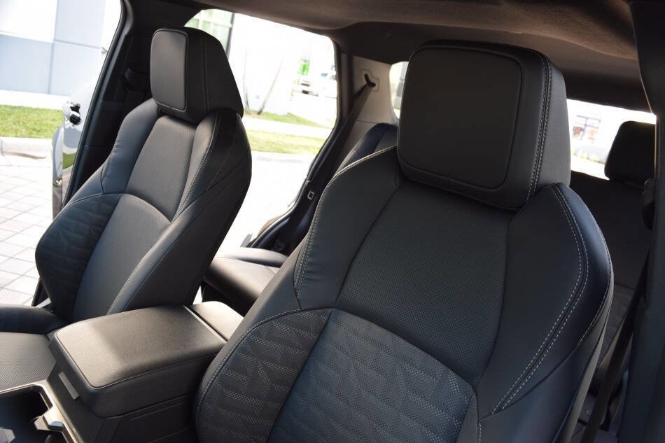 Used 2025 Toyota 4Runner TRD Sport Premium AWD/4WD image 38