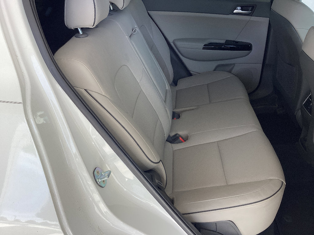 Used 2019 Kia Sportage EX w/ EX Technology Package FWD image 18