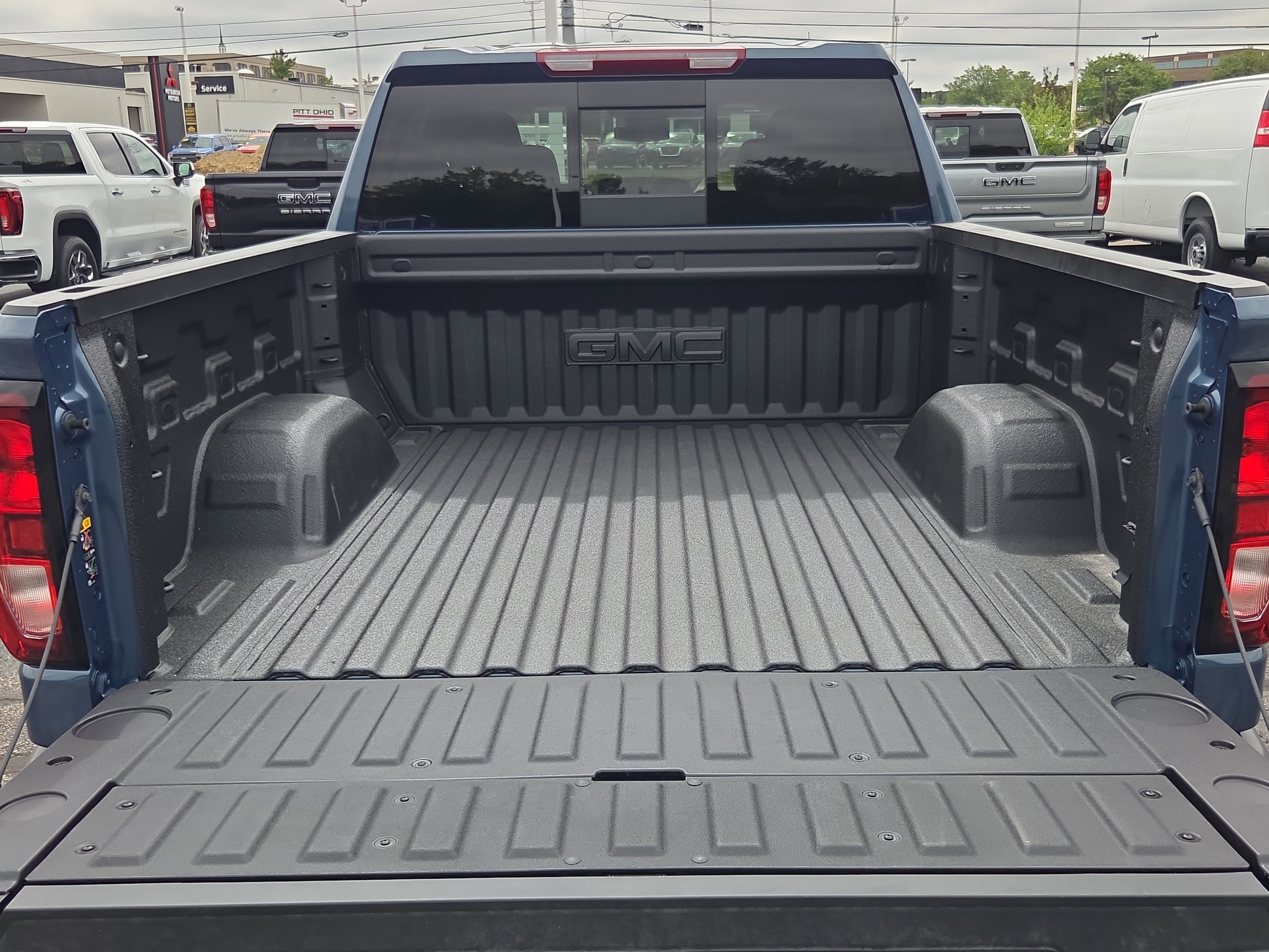 New 2026 GMC Sierra 1500 Elevation w/ Elevation Premium Package image 5