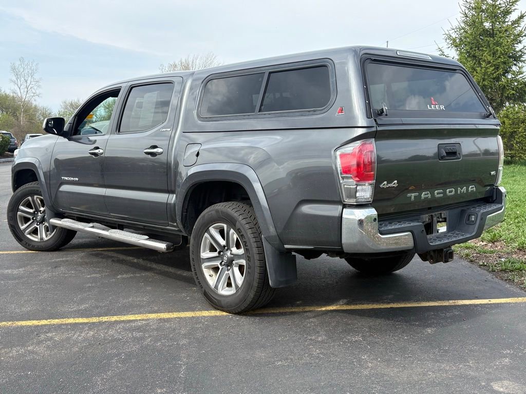 Used 2017 Toyota Tacoma Limited w/ Tow Package AWD/4WD image 5