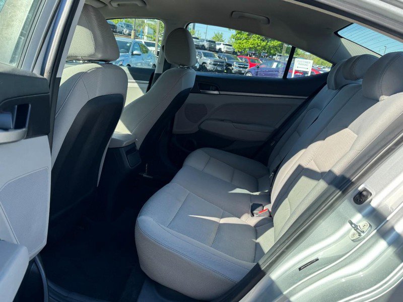 Used 2017 Hyundai Elantra SE image 10