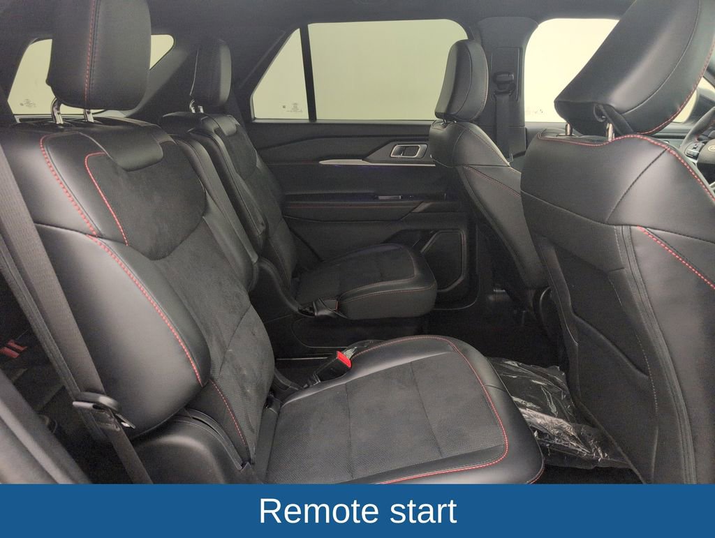 Used 2025 Ford Explorer ST w/ Sun And Sound Package image 16