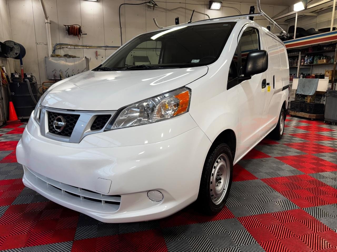 Used 2019 Nissan NV200 S FWD image 3