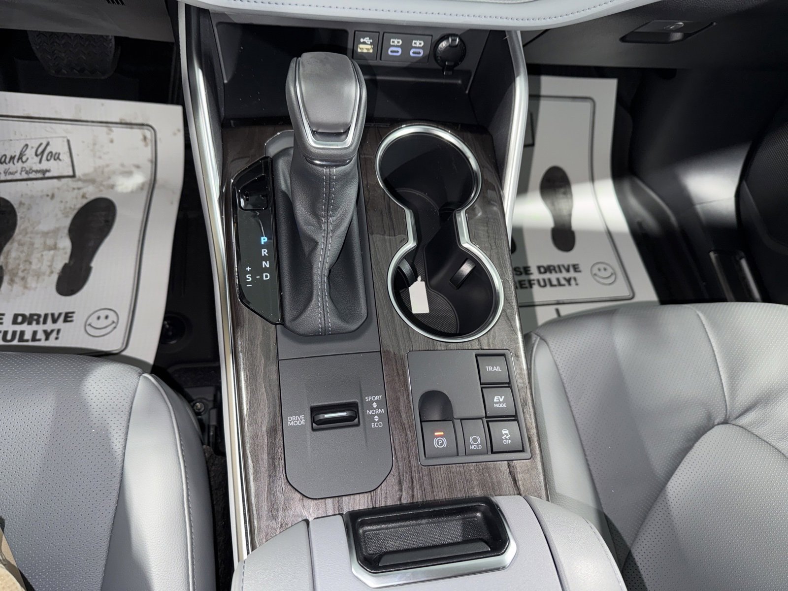 New 2026 Toyota Highlander Platinum image 28